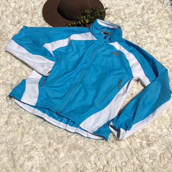 Lightweight The North Face Zip Up - Picture 2 of 5